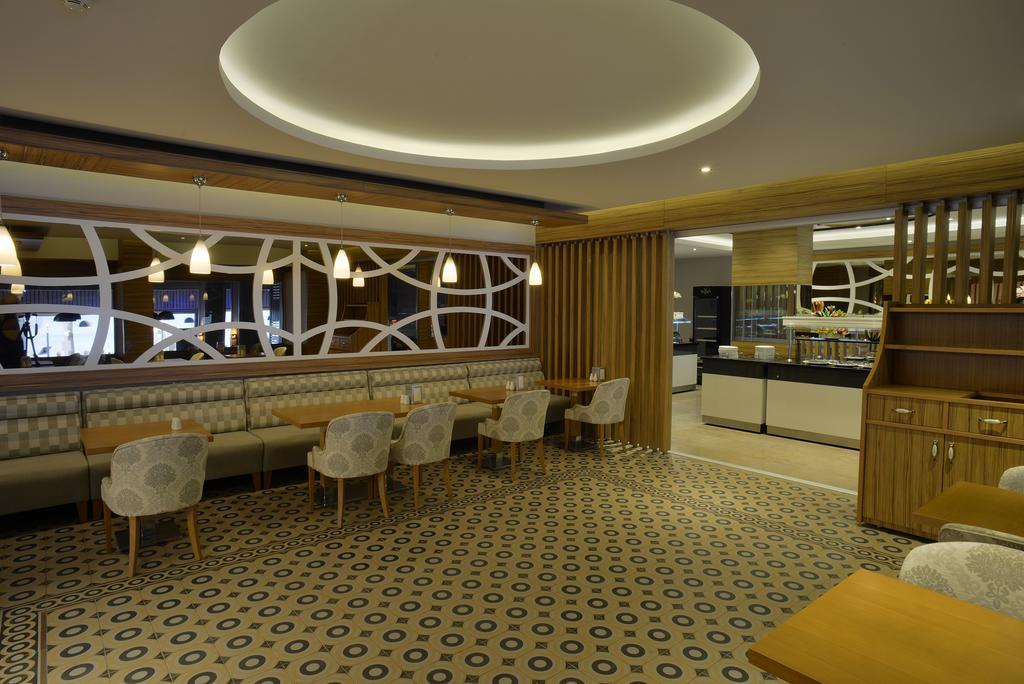 Maris Beach Hotel マルマリス エクステリア 写真